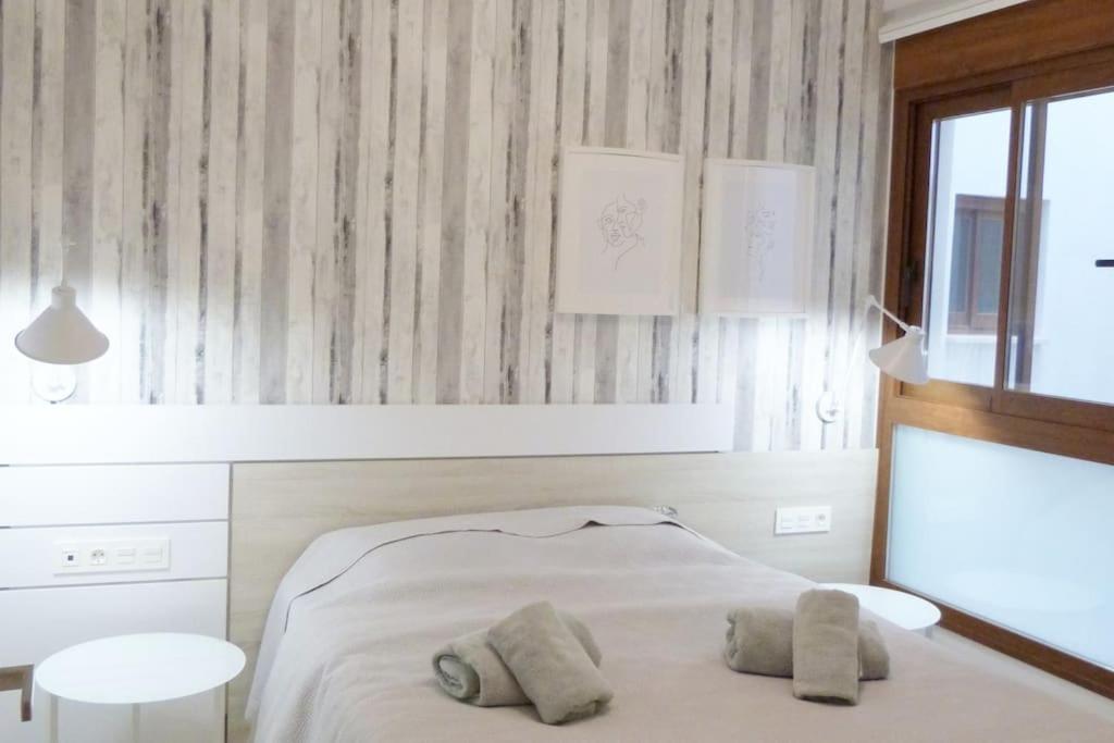Modern Apartment In Torrevjea 200M From The Loccos Beach Torrevieja Extérieur photo