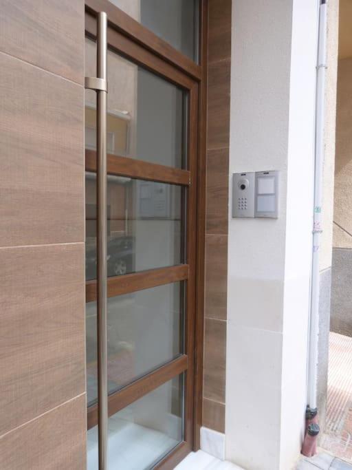 Modern Apartment In Torrevjea 200M From The Loccos Beach Torrevieja Extérieur photo