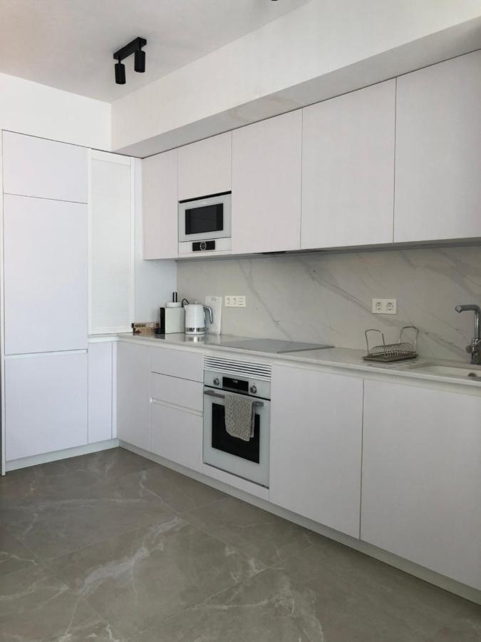 Modern Apartment In Torrevjea 200M From The Loccos Beach Torrevieja Extérieur photo