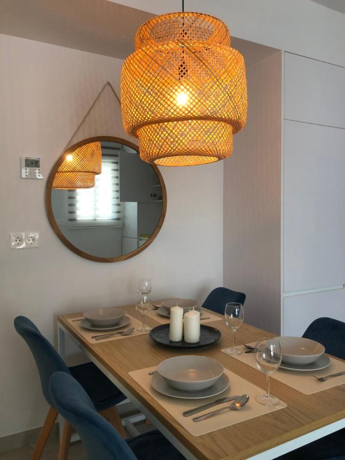 Modern Apartment In Torrevjea 200M From The Loccos Beach Torrevieja Extérieur photo